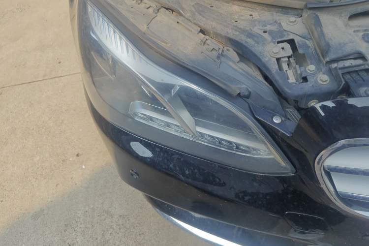 Used Mercedes-Benz E-Class 2015 E 260 L Sport Edition Right Front Headlight