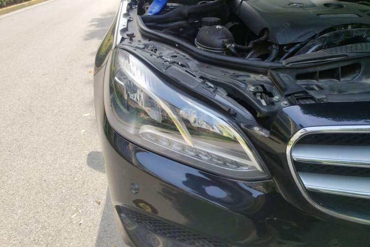 Used Mercedes-Benz E-Class 2015 Restyled E 260 L Sport Edition Right Front Headlight