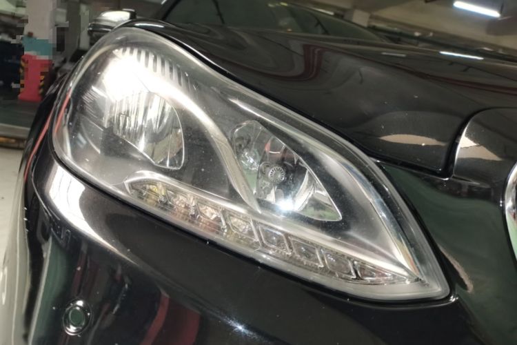 Used Mercedes-Benz E-Class 2015 Restyled E 260 L Sport Edition Right Front Headlight