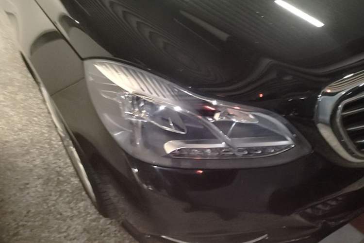 Used Mercedes-Benz E-Class 2015 E 200 L Right Front Headlight
