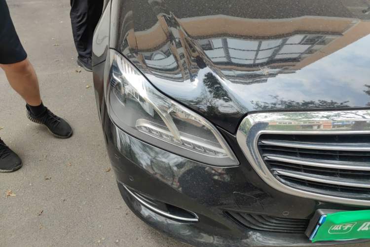 Used Mercedes-Benz E-Class 2015 Facelift E 180 L Right Front Headlight