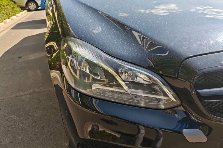 Used Mercedes-Benz E-Class 2015 E 320 L Sport 4MATIC Right Front Headlight