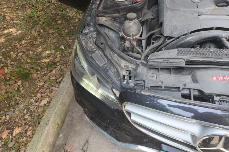 Used Mercedes-Benz E-Class 2015 Restyled E 260 L Sport Edition Right Front Headlight
