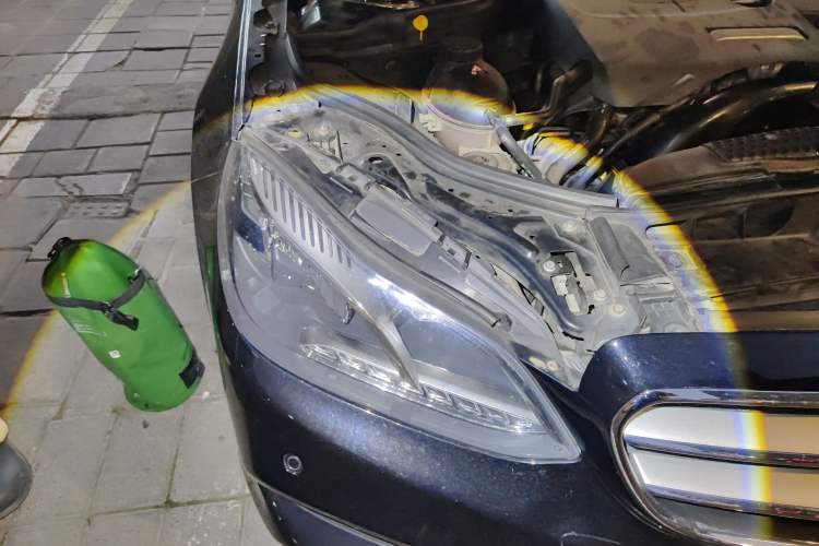 Used Mercedes-Benz E-Class 2015 E 260 L Sport Edition Right Front Headlight