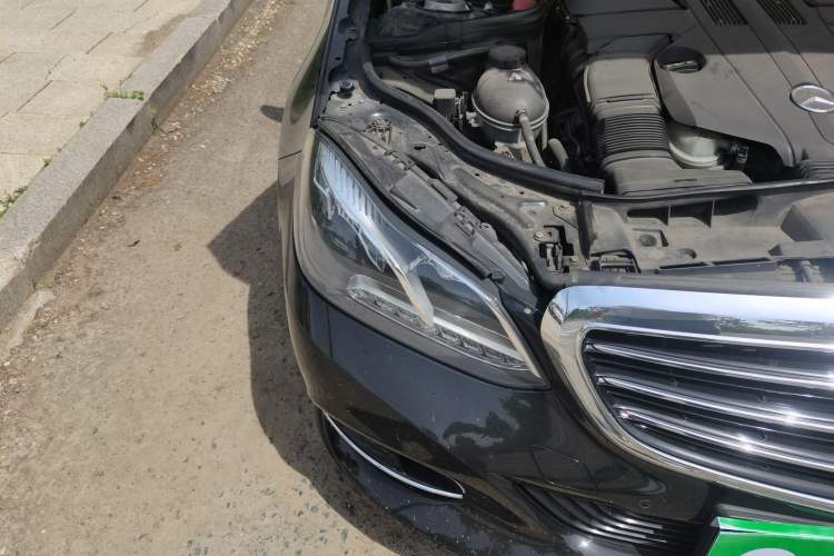Used Mercedes-Benz E-Class 2015 E 320 L Right Front Headlight