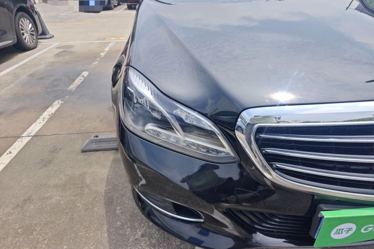 Used Mercedes-Benz E-Class 2015 E 320 L Right Front Headlight