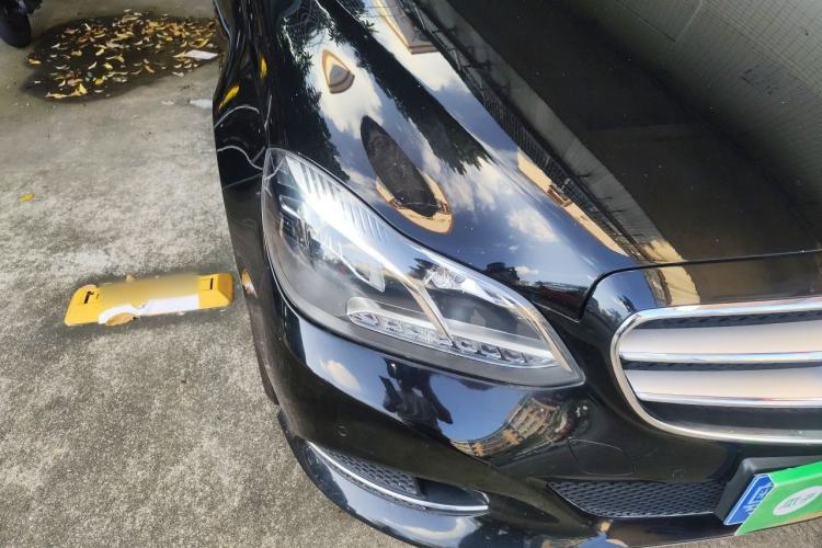 Used Mercedes-Benz E-Class 2015 E 200 L Sport Edition Right Front Headlight