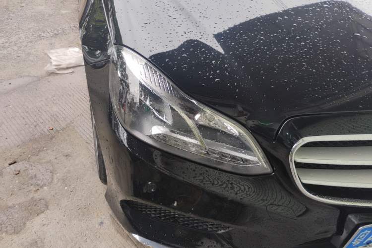 Used Mercedes-Benz E-Class 2015 Restyled E 260 L Sport Edition Right Front Headlight
