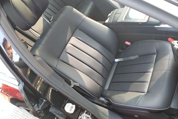 Used Mercedes-Benz E-Class 2015 Facelift E 200 L Right Front Seat