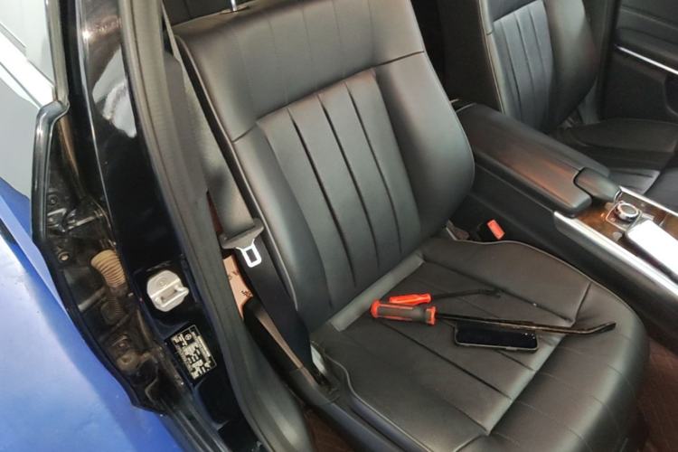 Used Mercedes-Benz E-Class 2015 Facelift E 200 L Right Front Seat