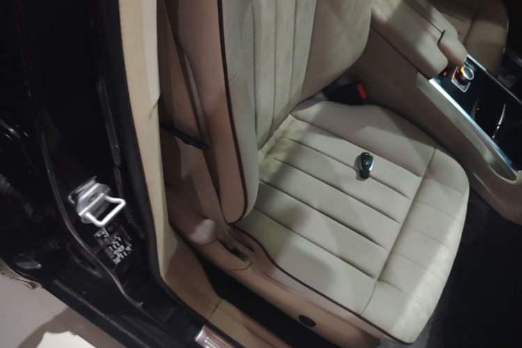 Used Mercedes-Benz E-Class 2015 Restyled E 260 L Sport Edition Right Front Seat