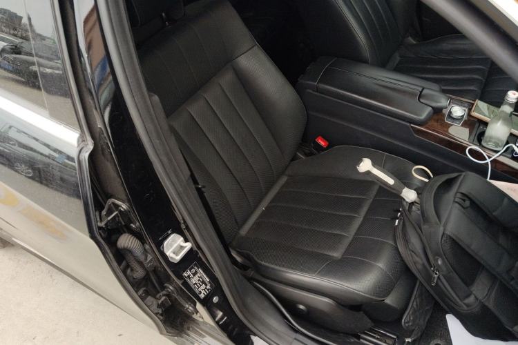 Used Mercedes-Benz E-Class 2015 E 400 L Hybrid Right Front Seat