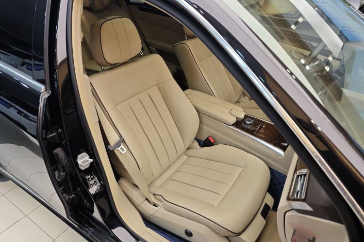 Used Mercedes-Benz E-Class 2015 Revised E 260 L Right Front Seat