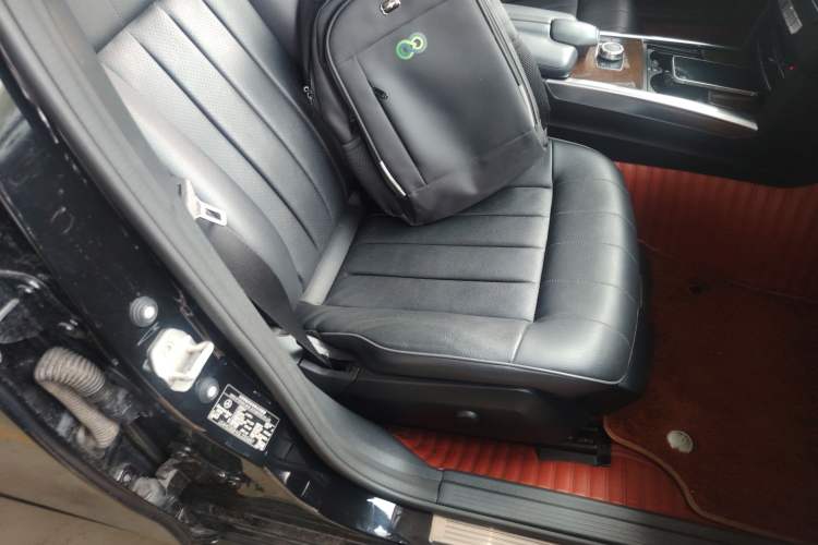 Used Mercedes-Benz E-Class 2015 Facelift E 200 L Right Front Seat