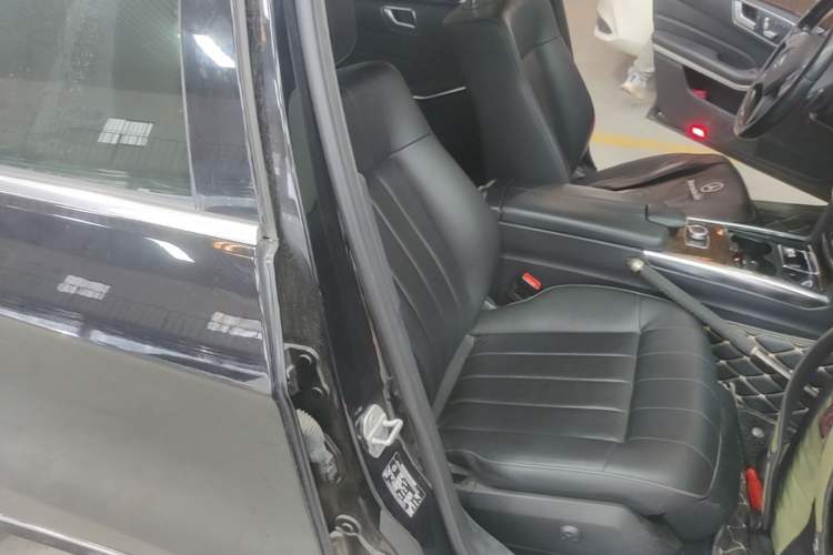 Used Mercedes-Benz E-Class 2015 Facelift E 200 L Right Front Seat
