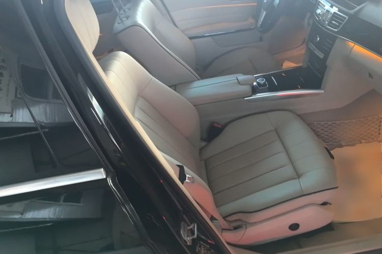 Used Mercedes-Benz E-Class 2015 Revised E 260 L Sporty and Stylish Edition Right Front Seat