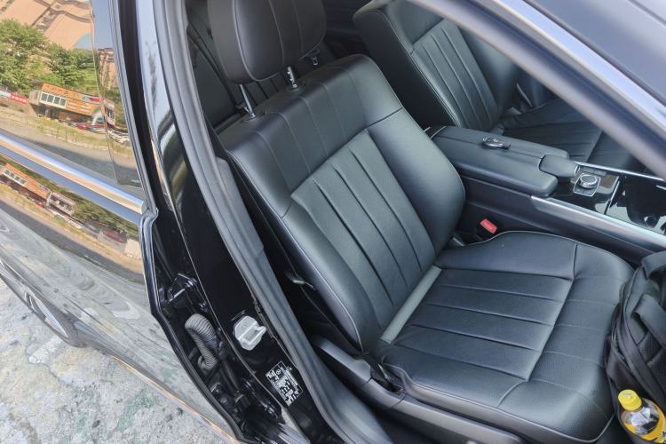 Used Mercedes-Benz E-Class 2015 Facelift E 200 L Sport Edition Right Front Seat