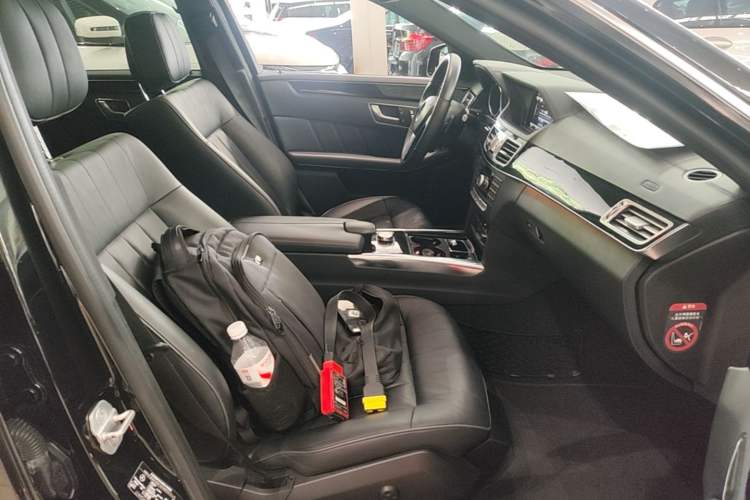 Used Mercedes-Benz E-Class 2015 E 320 L Sport 4MATIC Right Front Seat