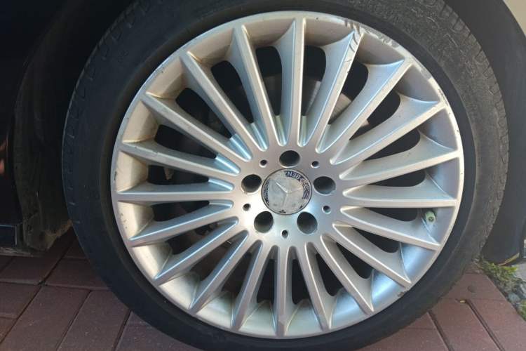 Used Mercedes-Benz E-Class 2015 E 260 L Right Front Wheel Hub