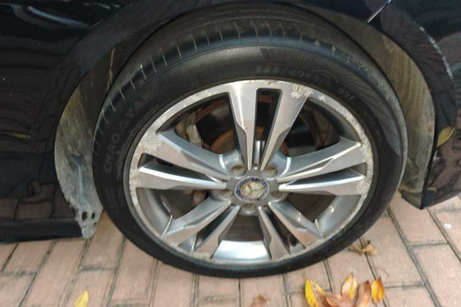 Used Mercedes-Benz E-Class 2015 E 260 L Sport Edition Right Front Wheel Hub
