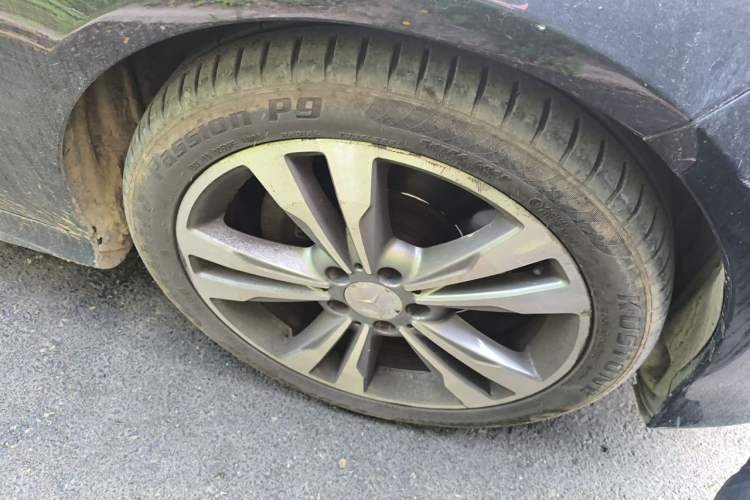 Used Mercedes-Benz E-Class 2015 Restyled E 260 L Sport Edition Right Front Wheel Hub