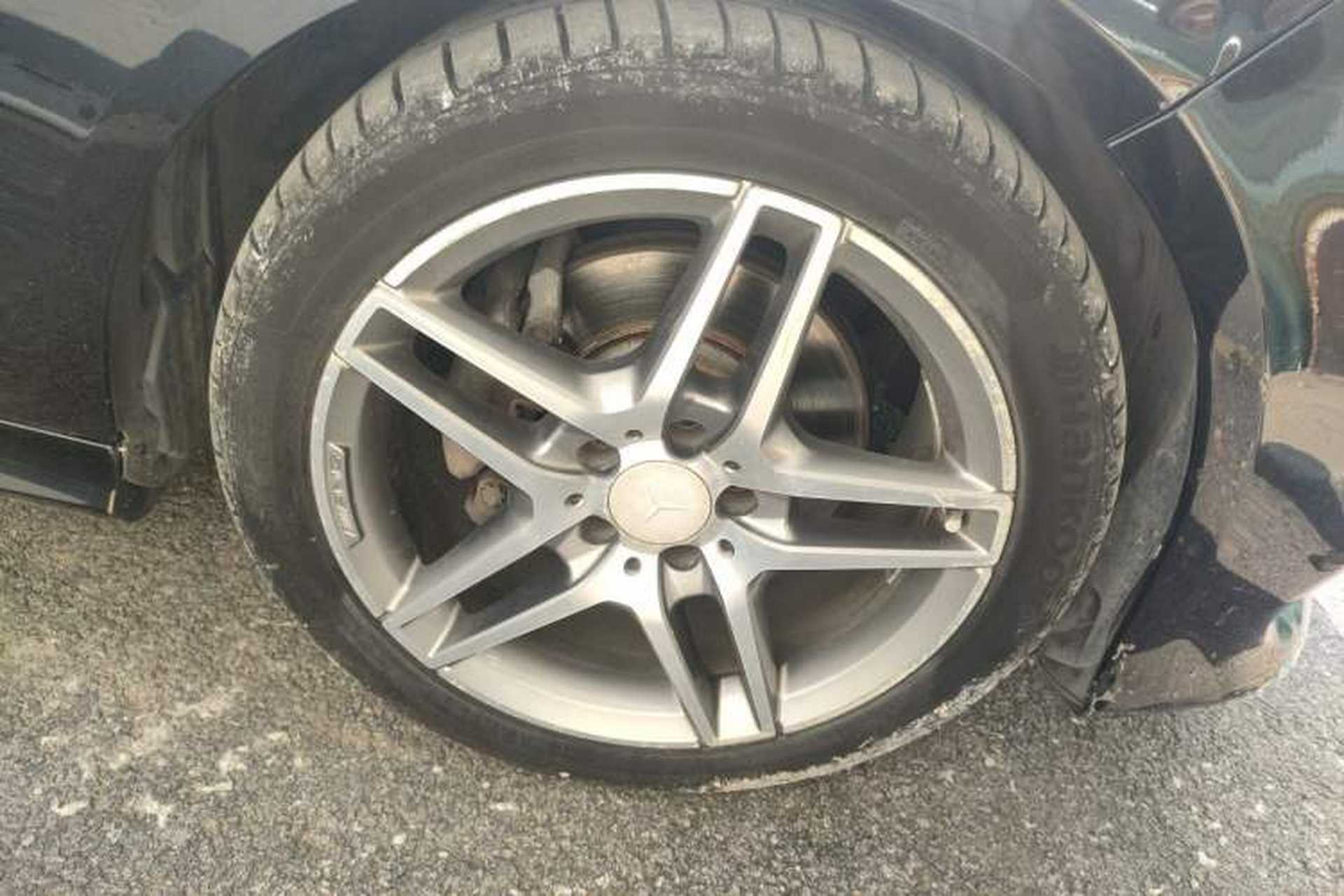 Used Mercedes-Benz E-Class 2015 E 260 L Sport & Fashion Model Right Front Wheel Hub