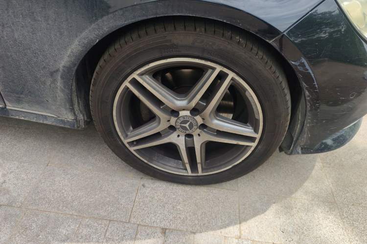 Used Mercedes-Benz E-Class 2015 Revised E 180 L Sport Edition Right Front Wheel Hub
