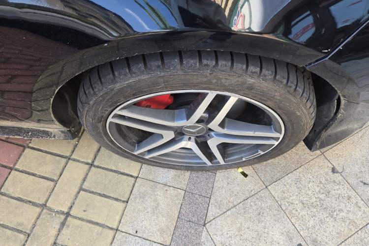 Used Mercedes-Benz E-Class 2015 E 260 L Sport Edition Right Front Wheel Hub