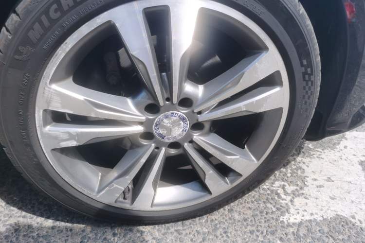 Used Mercedes-Benz E-Class 2015 Revised E 180 L Sport Edition Right Front Wheel Hub