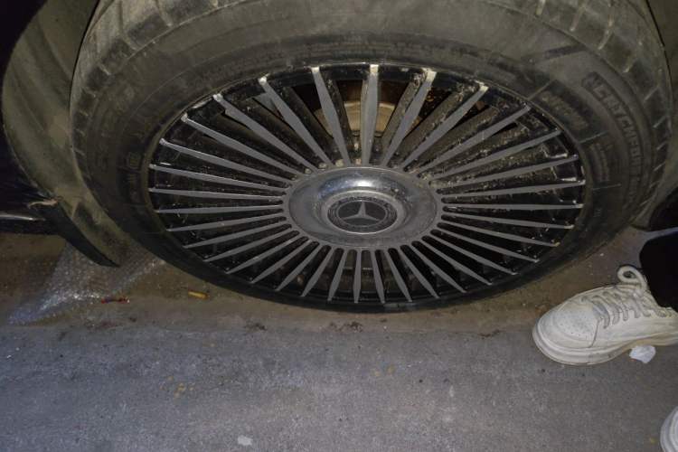 Used Mercedes-Benz E-Class 2015 E 200 L Right Front Wheel Hub
