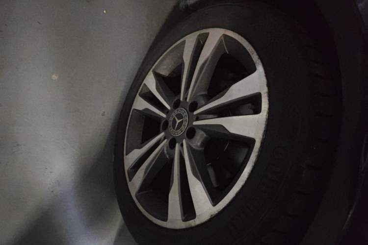 Used Mercedes-Benz E-Class 2015 Restyled E 260 L Sport Edition Right Front Wheel Hub