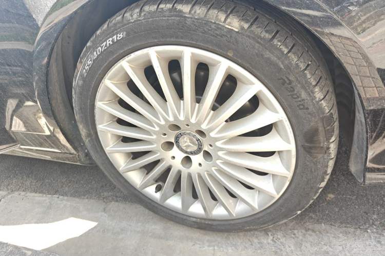 Used Mercedes-Benz E-Class 2015 Facelift E 200 L Right Front Wheel Hub