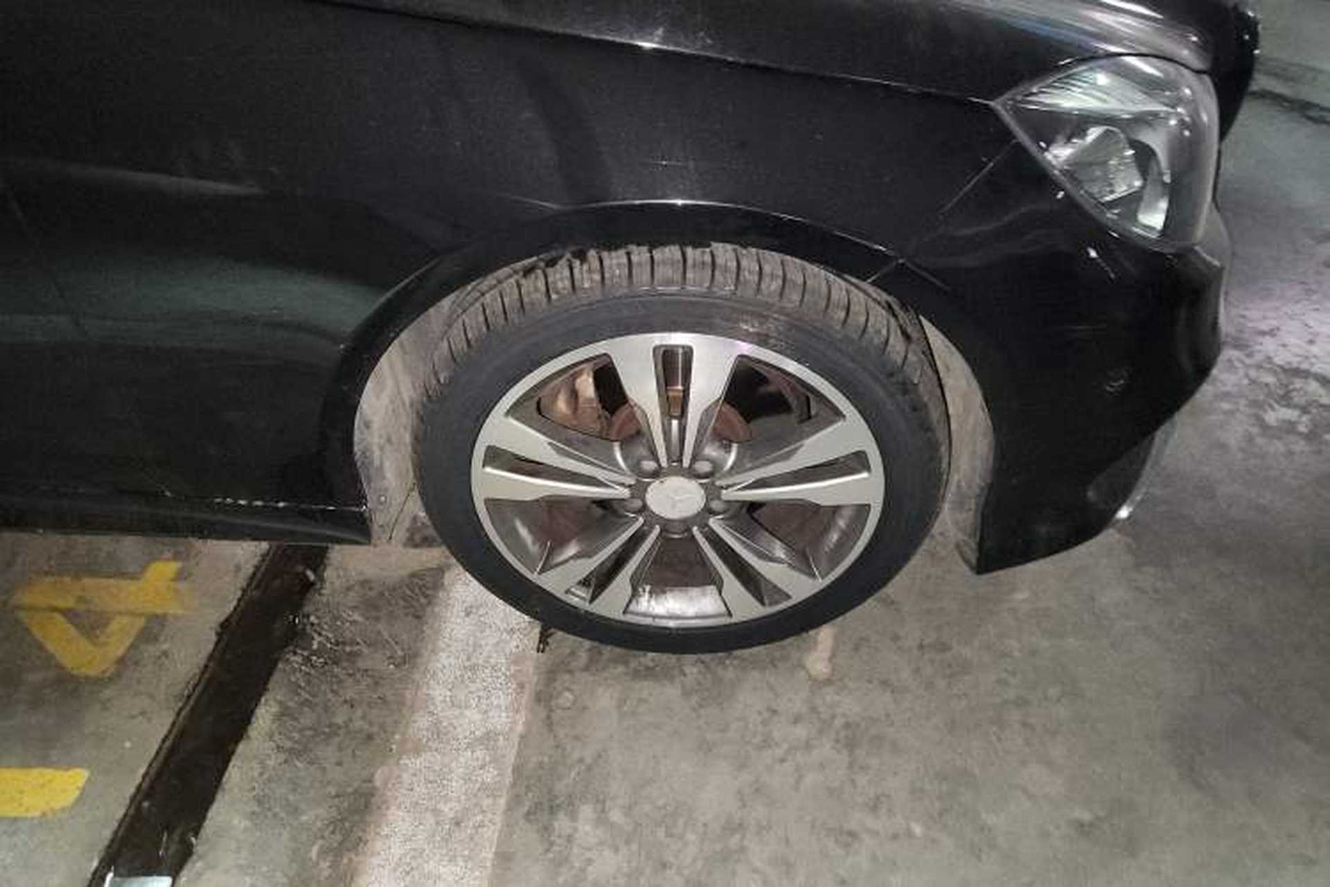 Used Mercedes-Benz E-Class 2015 Restyled E 260 L Sport Edition Right Front Wheel Hub