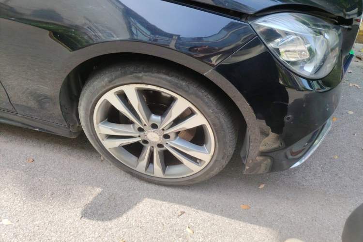 Used Mercedes-Benz E-Class 2015 Restyled E 260 L Sport Edition Right Front Wheel Hub
