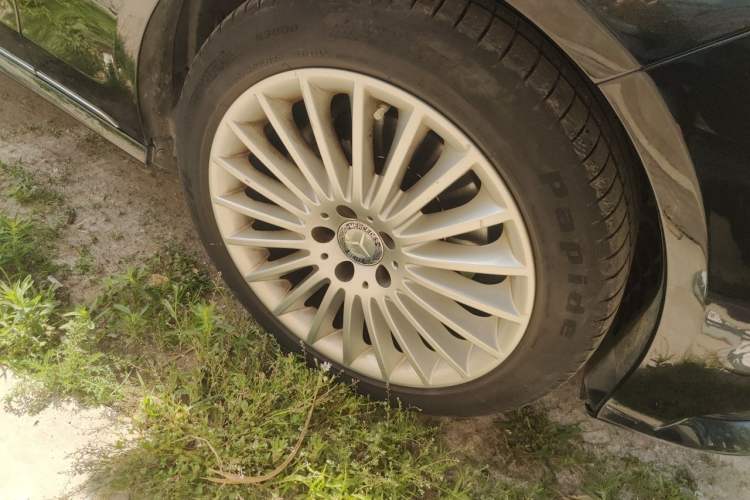 Used Mercedes-Benz E-Class 2015 Facelift E 200 L Right Front Wheel Hub