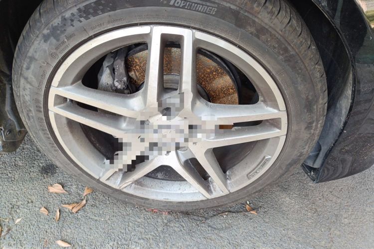 Used Mercedes-Benz E-Class 2015 E 260 L Sport Luxury Model Right Front Wheel Hub