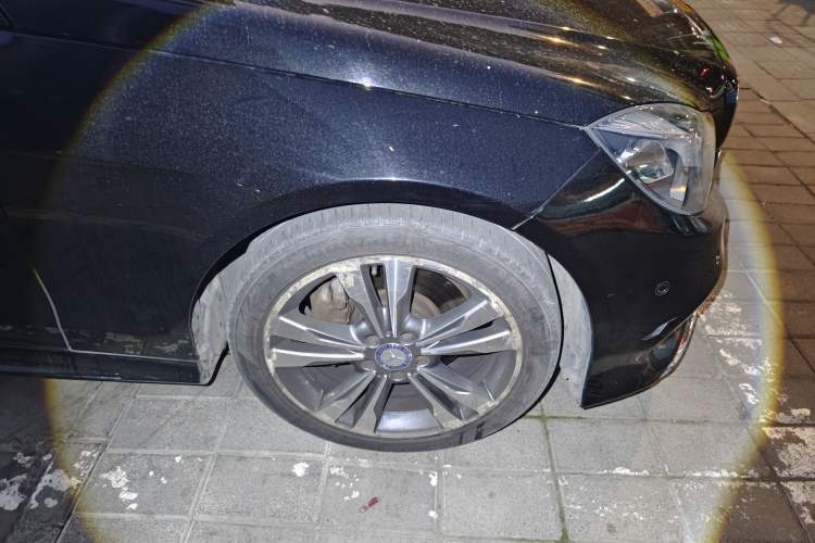 Used Mercedes-Benz E-Class 2015 E 260 L Sport Edition Right Front Wheel Hub