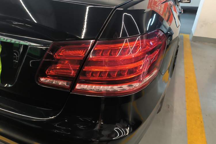 Used Mercedes-Benz E-Class 2015 Restyled E 260 L Sport Edition Right Rear Taillight