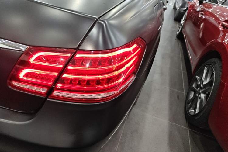 Used Mercedes-Benz E-Class 2015 E 200 L Right Rear Taillight