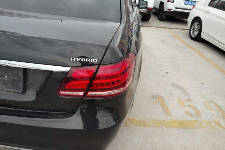 Used Mercedes-Benz E-Class 2015 E 400 L Hybrid Right Rear Taillight