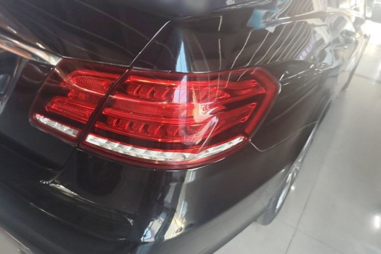 Used Mercedes-Benz E-Class 2015 Restyled E 260 L Sport Edition Right Rear Taillight