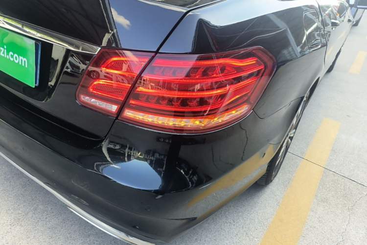 Used Mercedes-Benz E-Class 2015 Restyled E 260 L Sport Edition Right Rear Taillight