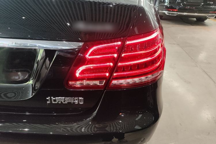 Used Mercedes-Benz E-Class 2015 E 320 L Sport 4MATIC Right Rear Taillight