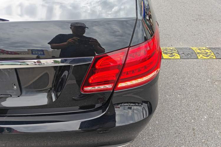 Used Mercedes-Benz E-Class 2015 Facelift E 200 L Right Rear Taillight