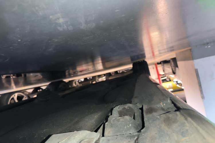 Used Mercedes-Benz E-Class 2015 Restyled E 260 L Sport Edition Right Side Sill