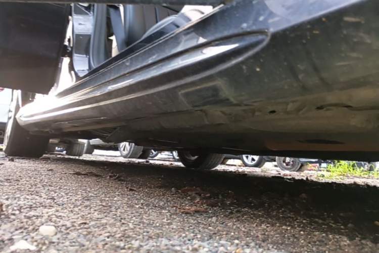 Used Mercedes-Benz E-Class 2015 Restyled E 260 L Sport Edition Right Side Sill