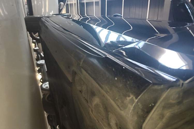 Used Mercedes-Benz E-Class 2015 Restyled E 260 L Sport Edition Right Side Sill