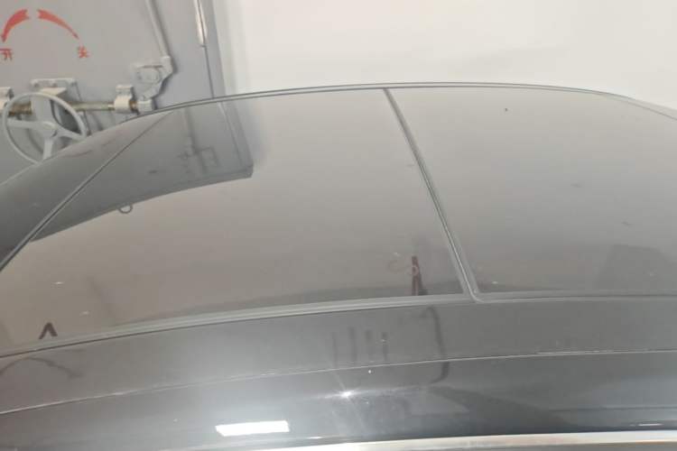 Used Mercedes-Benz E-Class 2015 E 260 L Sport Luxury Model Roof