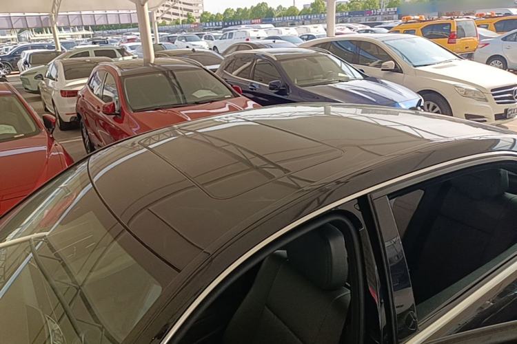 Used Mercedes-Benz E-Class 2015 E 260 L Sport Edition Roof