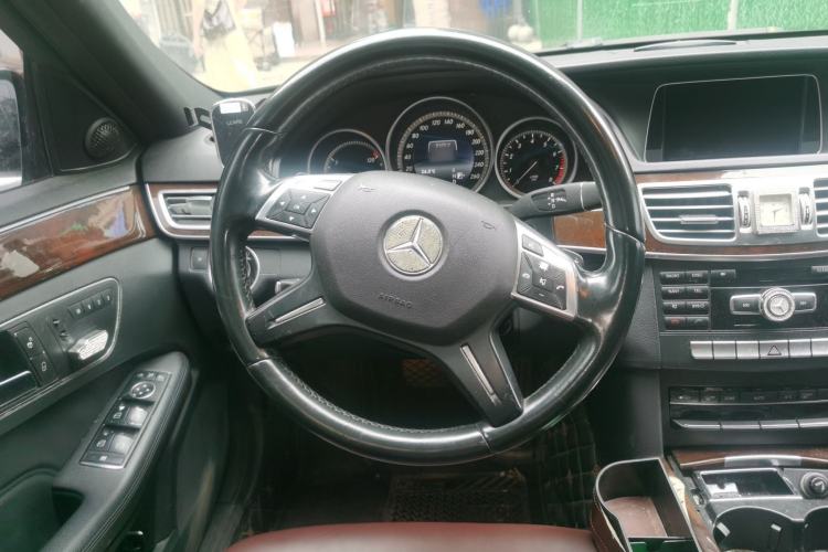 Used Mercedes-Benz E-Class 2015 E 260 L Steering Wheel